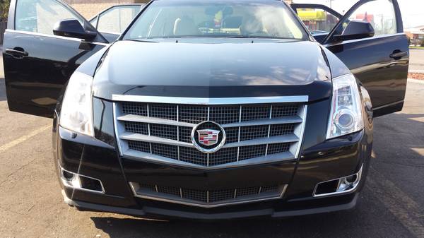 2008 cadillac cts 4 AWD super CLEAN in an excellent condition