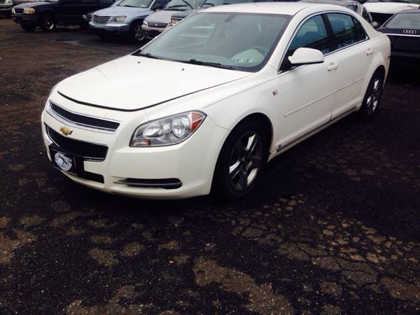 2008 Chevrolet Malibu parting out