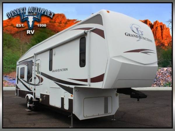 2009 Dutchmen Grand Junction 35TMS Triple Slide 5th Wheel RV Extra Clean