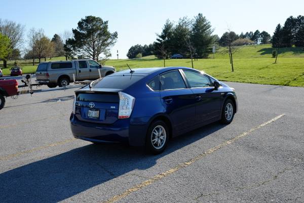 2010 Toyota Prius III 67K Look