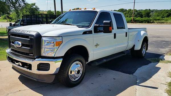 2011 Ford F350 Crew Cab Dually 4X4 Diesel