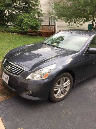 2012 Infiniti G37 Journey