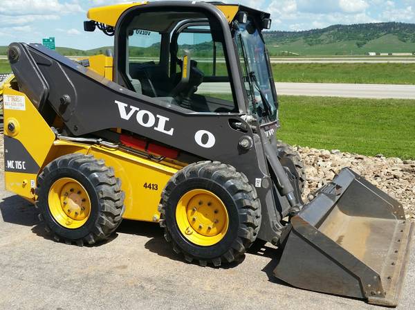 2012 Volvo MC115C Skid Steer