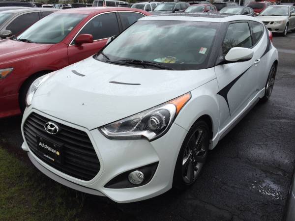 2013 Hyundai Veloster Turbo fully loaded only 23k miles