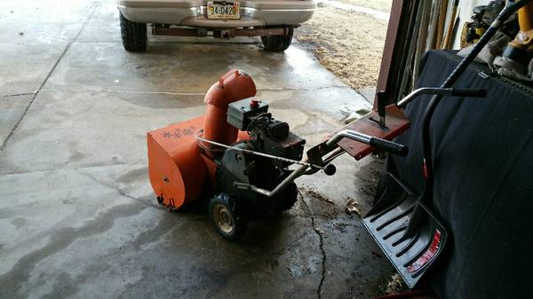 21 inch snow thrower. older but goodie