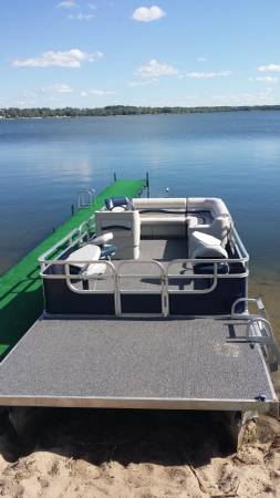 24 Weeres Pontoon Custom