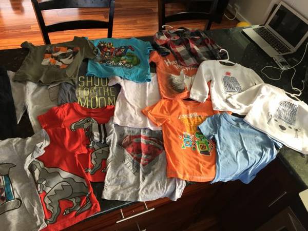 25 pieces of baby boy clothing