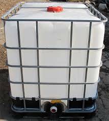 275 GALLON WATER STORAGE TANKS IBC TOTES (Delivery Avalible)