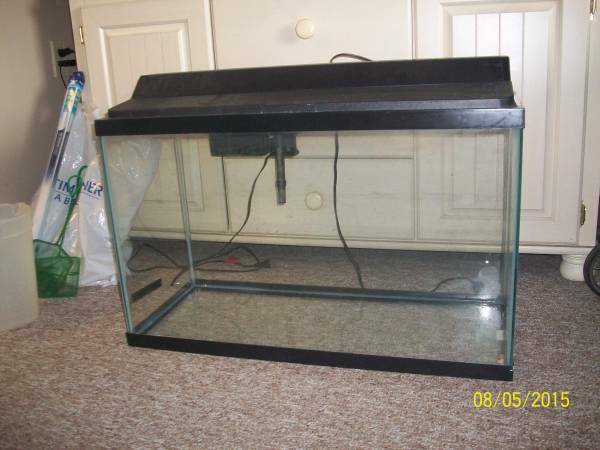 29 gallon fish tank (Shawnee,Ks)