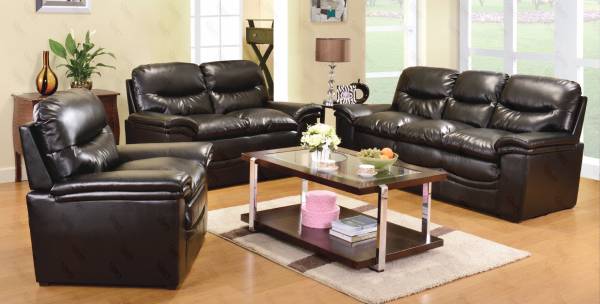 2pc sofa and loveseat