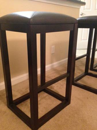 3 bar stools for sale with seat cushions