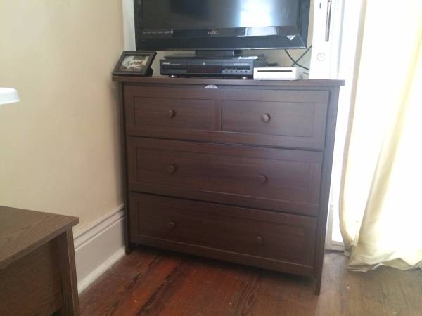 3 drawer wooden dresser (Like New)