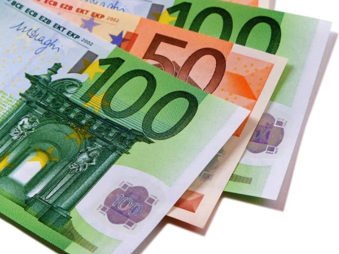 Where to Spend Counterfeit Money