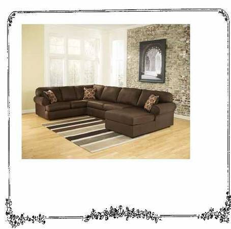 3PC Ashley Sectional (Lowest Price)