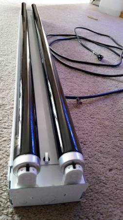 4 Foot, Double barrel, Large Tube,  BlackLight w 12 Plug in cord...