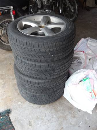 4 Low Profile Tires with Rims