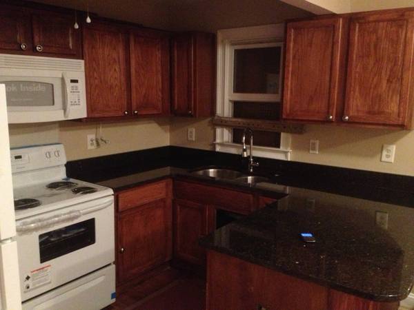 4 rooms for rent, near colleges