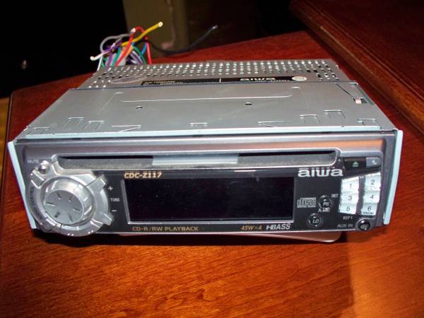 ...........40....40... CD PLAYER FOR SALE .....40.....40......