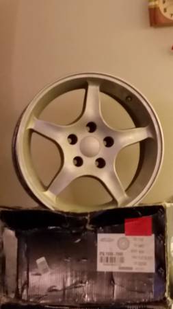 5 16x8 alloy wheels