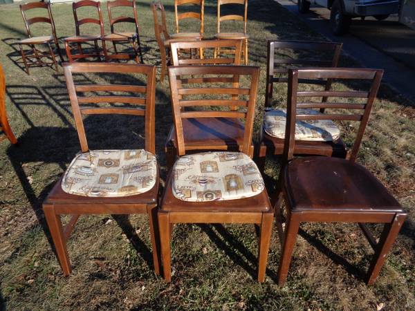 5 ANTIQUE 1920s CHAIRS