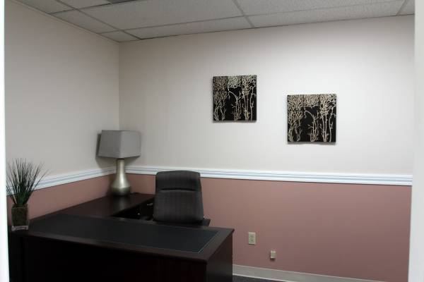525  Executive Office Available for Rent (Fenton)