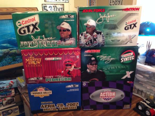 6 Die cast funny cars