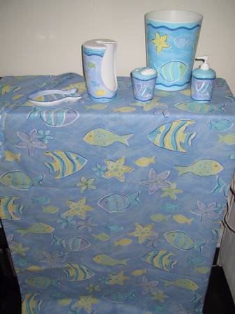 6 Pc Whimsical Fish Patterned Bathroom Accessories