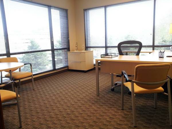 719  Private office perfect for a startup business (Omaha)