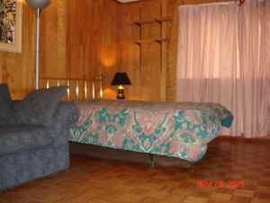 745  3 month lease, furnished guestroom, by Tulane,trolley (uptown university by street car)