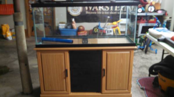 75 Gallon Aquarium and cabinet (N.Kansas City)