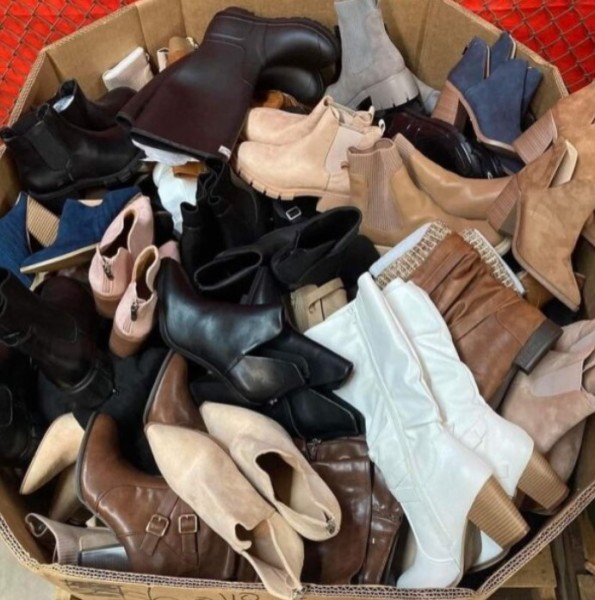 Buy Assorted Winter Boots Pallets