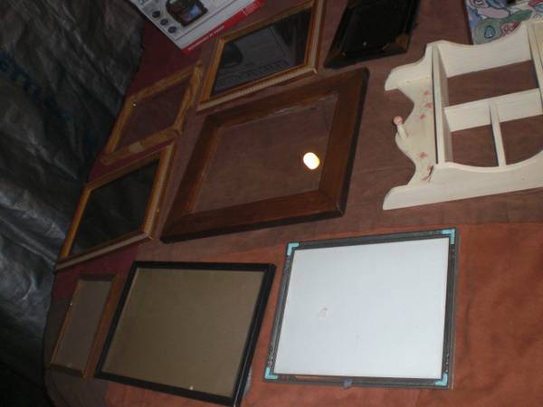 8 Picture Frames