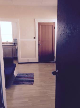 Looking for Room to rent (Kirkland,Lynnwood,Bellevue)