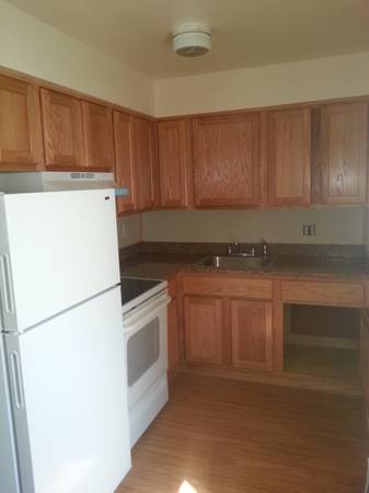 950  1 BED FOR RENT (Jamesburg)