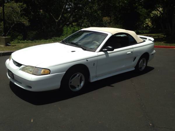 97 Ford Mustang Convt