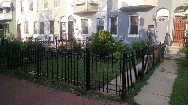 975  975 room in great Shaw rowhouse (3rd and P ST NW)