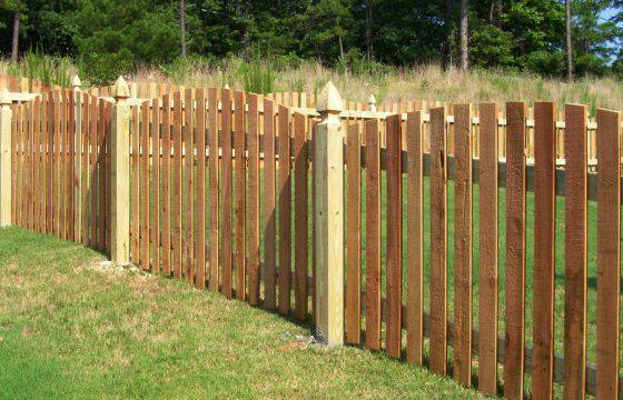 9762 WE ARE YOUR PROFESSIONAL FENCE INSTALLER  (Anytime is a great time to install a fence )