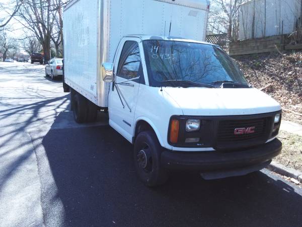 98GMC 3500 14 FT BOX TRUCK WITH LIFT GATE,181k