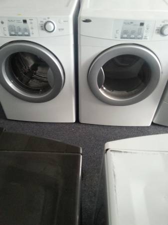 Amana front loader washer and dyer set