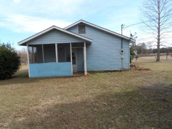 Amazing Deal 3 BR home in rural setting.