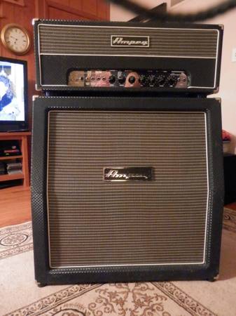 Ampeg Reverberocket 4X12 cab. Rare (EMPTY)