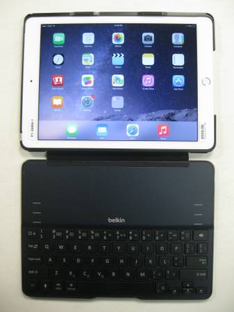 Apple iPad Air 2 64GB Model MH2N2LLA w Belkin QODE Keyboard Case