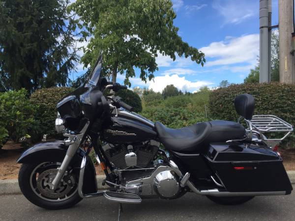 Awesome 2006 Harley Streetglide