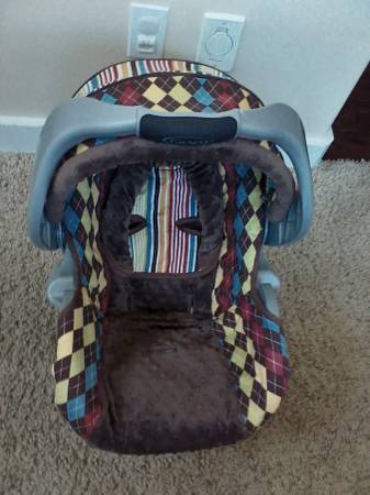 Baby boy custom car seat covet (Meridian)