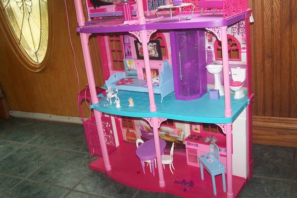 Barbie Dream House 3 Story with Furniture Accessories
