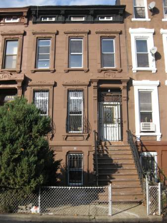 BEAUTIFUL 2 FAMILY     LOW PRICE (BEDSTUY)