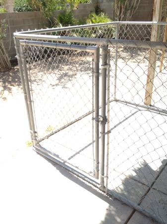 BIG KENNEL 72 X 72 (south las vegas)