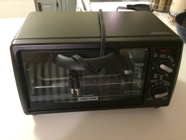 Black amp Decker Toaster Oven Rarely Used