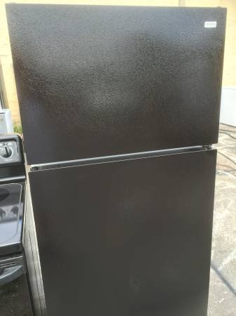 Black Kenmore 18 cu. ft. Refrigerator
