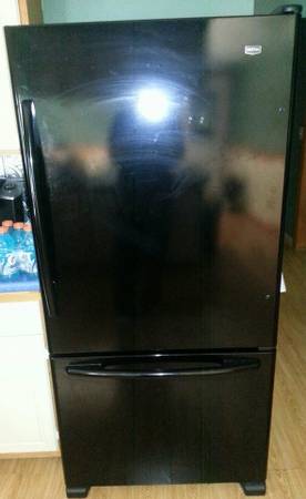 Black Maytag Fridge with freezer drawer (oxford)